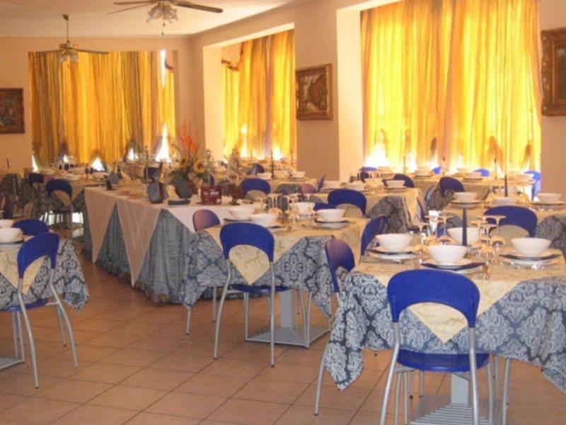 Hotel Il Pescatore Bellaria-Igea Marina Restoran gambar